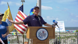 Mayor of Ocean City Accepts New Jersey Favorite Beaches Award